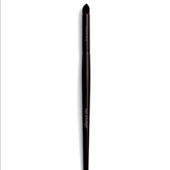 Mary Kay® Eye Smudger Brush